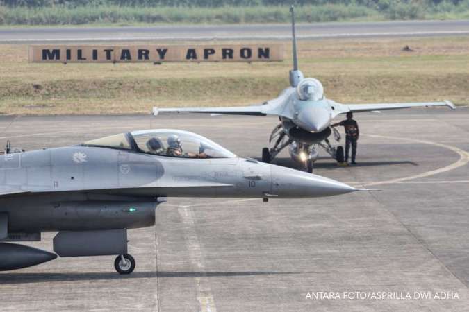 KSAU Pamerkan Kesiapan 3 Pesawat Tempur TNI AU di Hadapan Jokowi