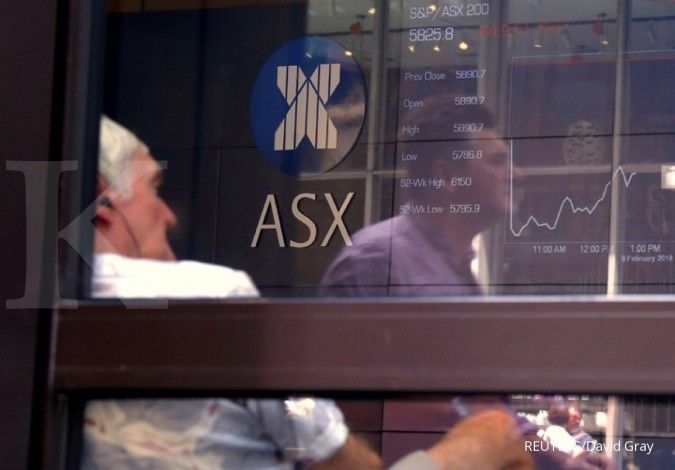 Australian shares closed at a two-week high, NZ slips