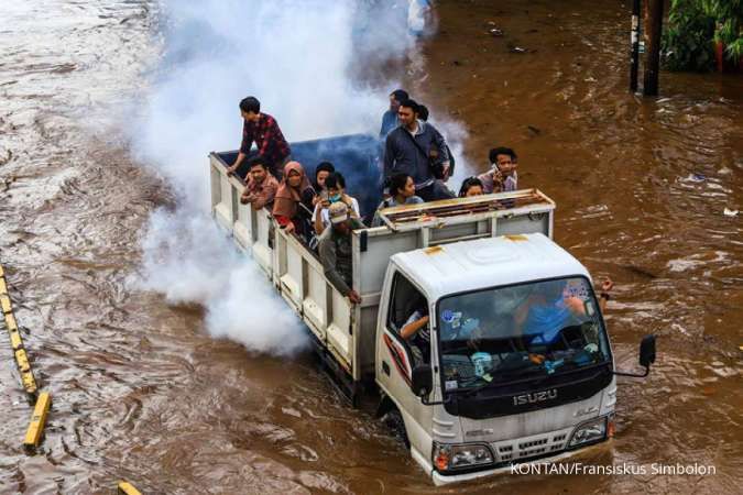Beri bantuan ke korban banjir yang tersengat listrik, DPRD DKI: Kami bukan pencitraan
