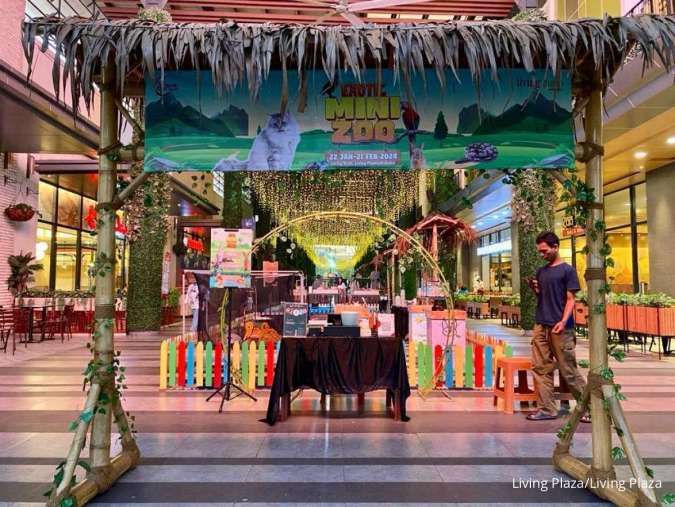 Tak Sekadar Belanja dan Kulineran, Living Plaza Juga Hadirkan Mini Zoo lo
