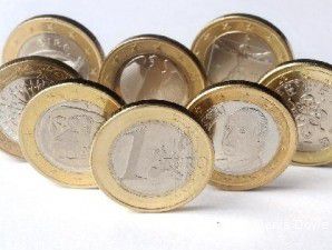 Parlemen Yunani dukung PM, euro menguat atas dollar dan yen