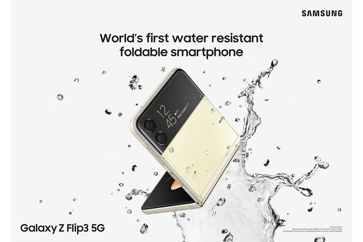 Fitur Water Resistant Jadikan Samsung Galaxy Z Flip3 Kian Tangguh
