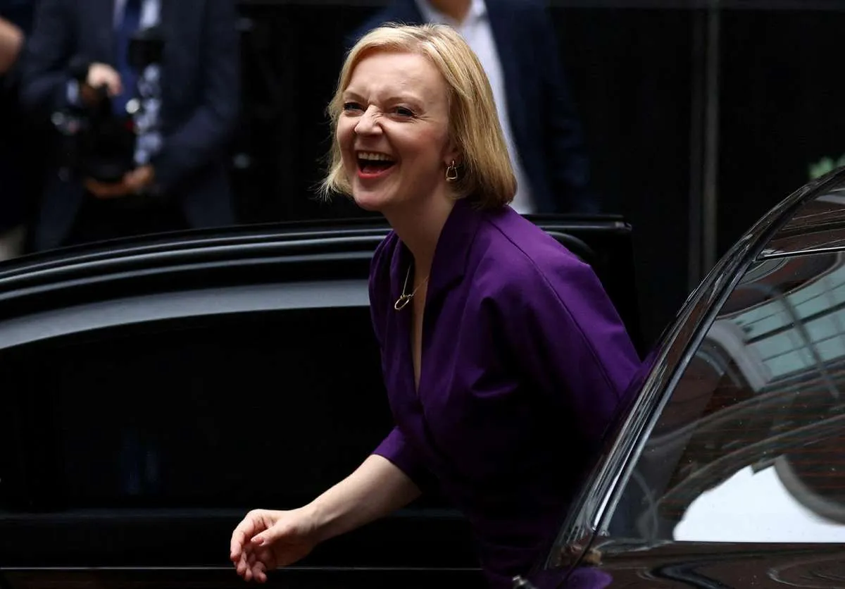 Ratu Elizabeth II Minta Perdana Menteri Inggris Liz Truss Bentuk Pemerintahan Baru