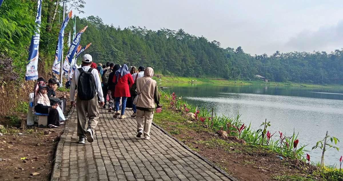 Perbaikan Jalan Pakai Olahan Limbah Pembakaran