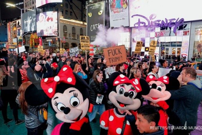 Protes Trump, ribuan warga AS turun ke jalan 