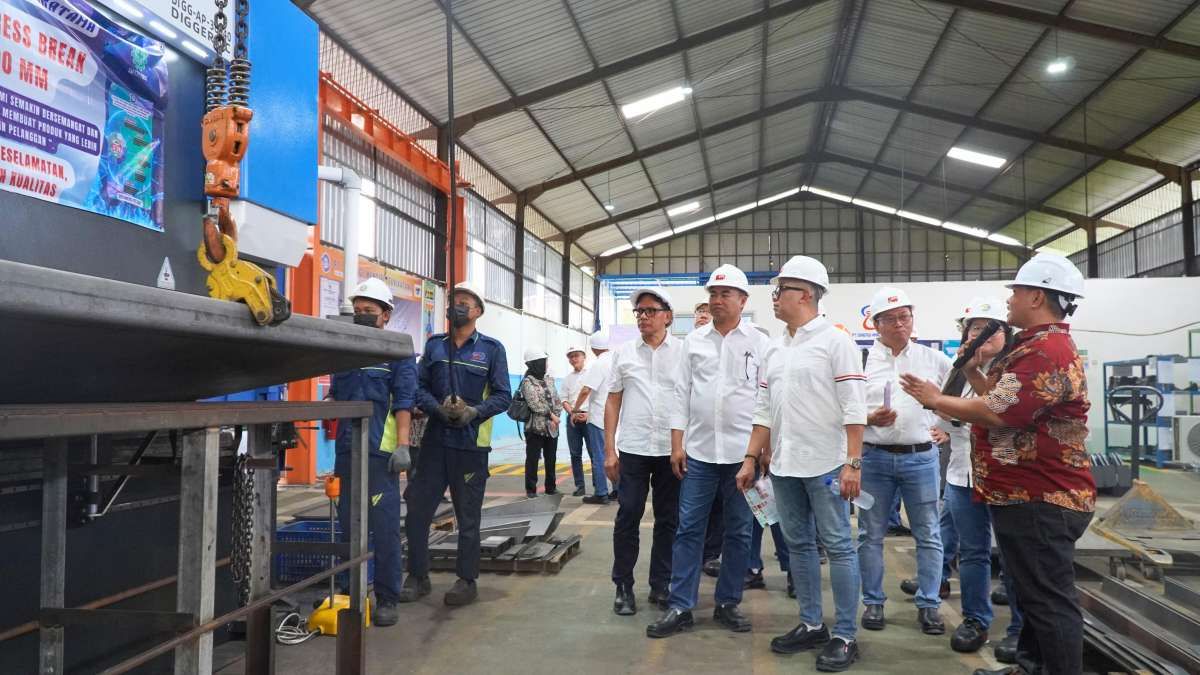 United Tractors Pandu Engineering dan Yayasan Astra Perkuat IKM di Jawa Tengah