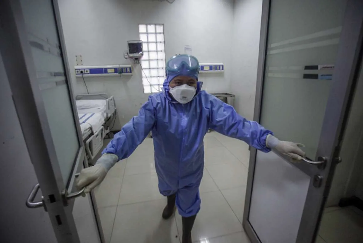 Uzbekistan berikan bonus besar bagi pekerja medis yang menangani virus corona