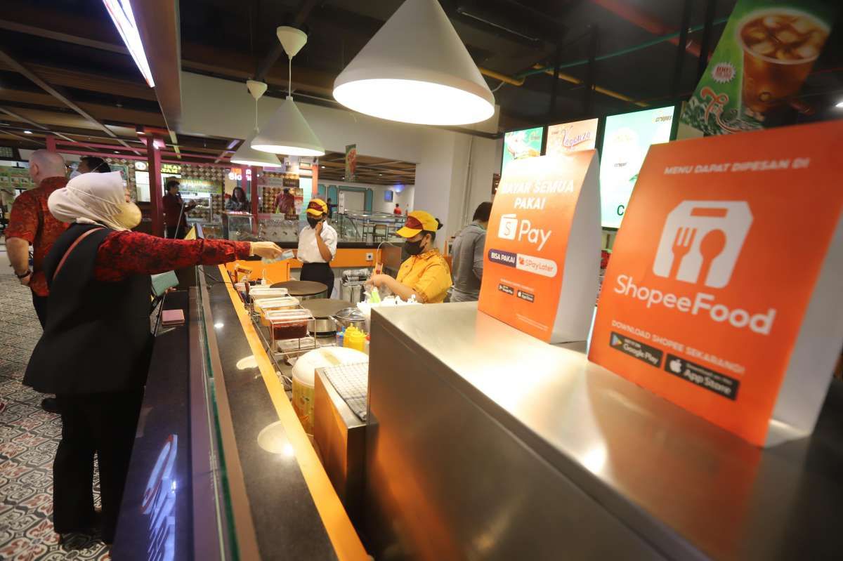 Pusat Jajan Nuansa Pecinan di Gajah Mada Plaza