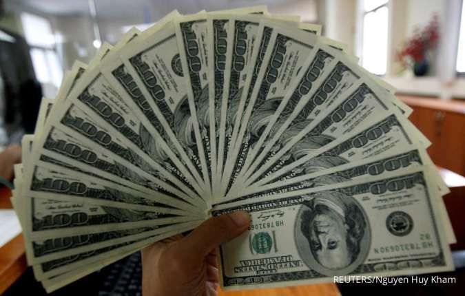 Pantau Tingkat Kurs Dollar-Rupiah di BCA, BNI, BRI, dan Bank Mandiri Hari Jumat (2/5)