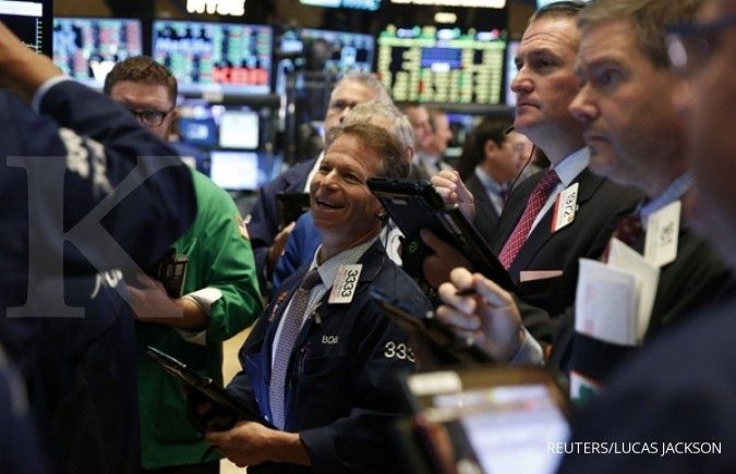 Minyak anjlok, Wall Street ikut terseret 