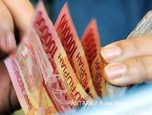 Analis: Meski bursa melemah, rupiah akan di bawah Rp 9000 per dollar AS