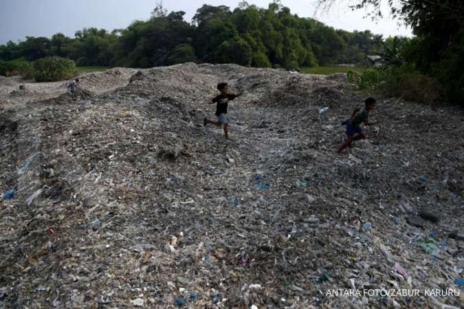KLHK Tindak Pengelola Pembuangan Sampah Ilegal di Bekasi