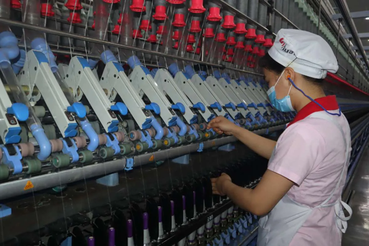 Laba Industri China Turun Imbas Pembatasan Covid-19 dan Gelombang Panas