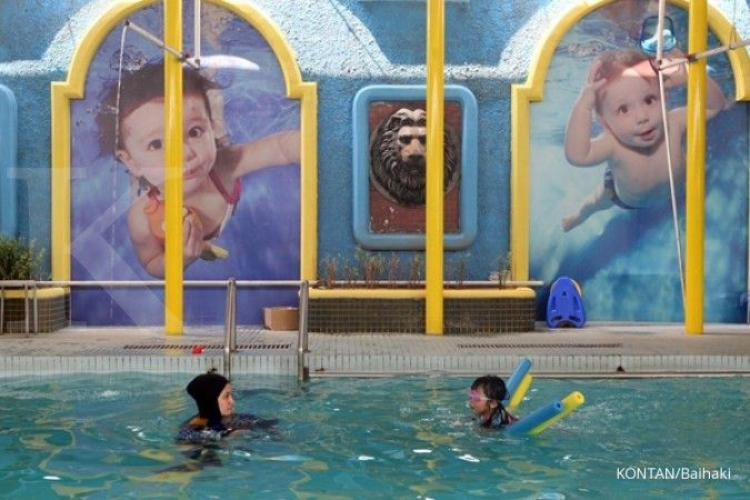 Menangkap fulus dari jasa kursus renang anak