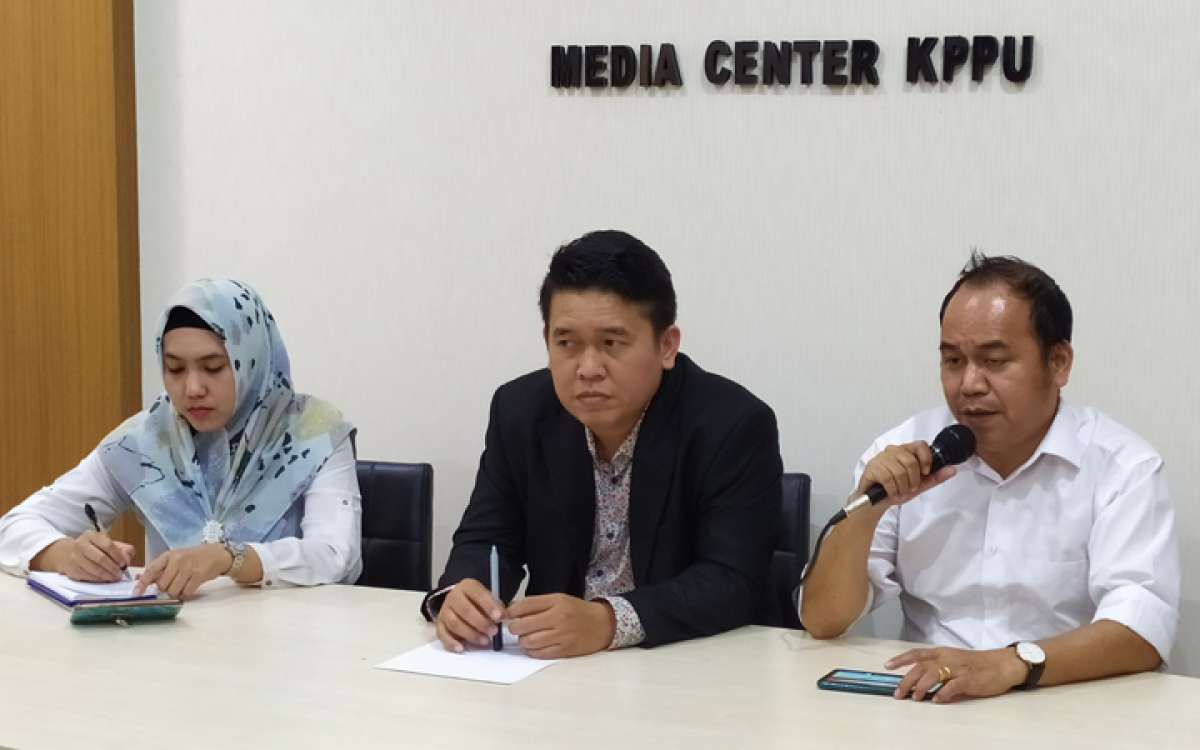 Telah Menemukan Dua Alat Bukti, KPPU Siap Menggelar Sidang Kartel Tiket Pesawat