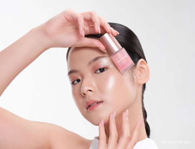 Pink Peeling Serum, Produk Eksfoliasi Baru MK SKIN yang Cocok untuk Pemula