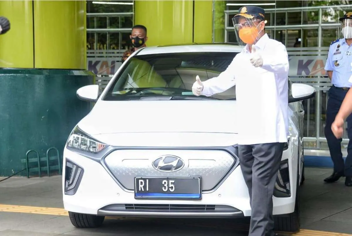 Kemenhub gunakan mobil listrik sebagai kendaraan dinas