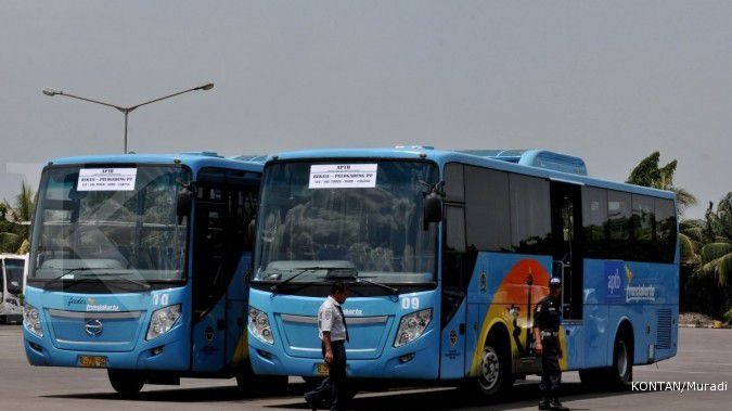 Bus perbatasan Bekasi - Kp Rambutan siap meluncur