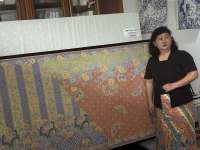 Pameran 100 Tahun Batik Oey Soe Tjoen Akan Digelar di TIM
