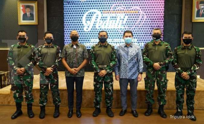 Kopassus TNI AD menerima bantuan masker dari Triputra Group dan Saratoga Group 