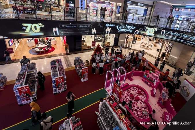 Konsumsi Terangkat, Tapi Ada Sinyal Tahan Belanja