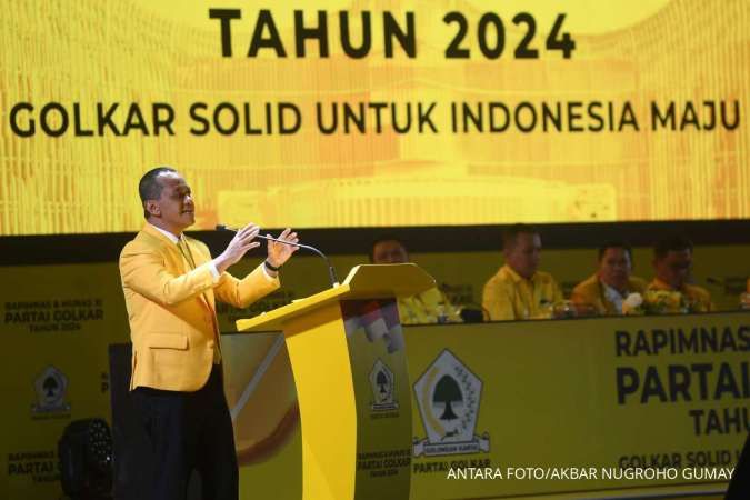 Bahlil akan Tunjuk Jokowi Sebagai Dewan Pembina Partai Golkar Besok?