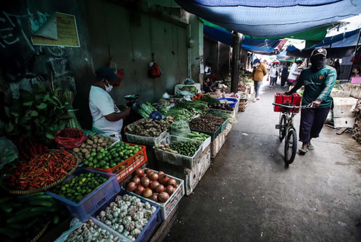 Inflasi Tinggi Menambah Rakyat Miskin