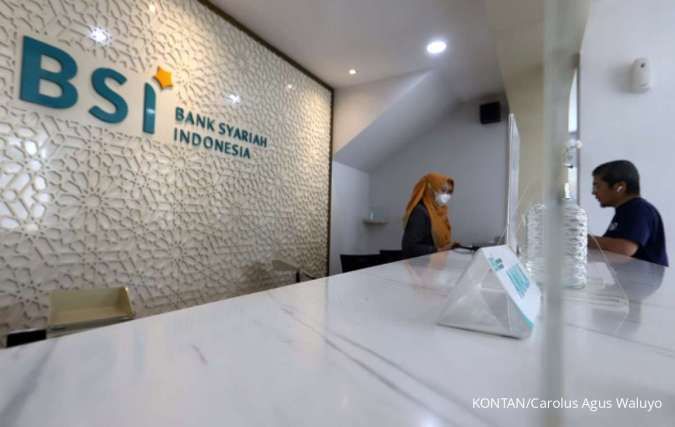 Petugas Teller Bank Syariah Indonesia