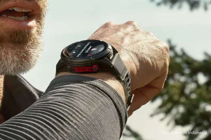 Garmin Fenix 8 MicroLED