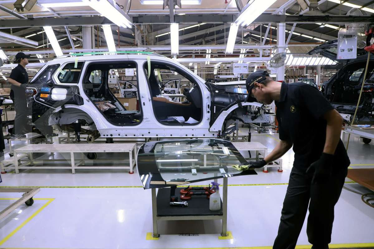 Perakitan BMW X Series