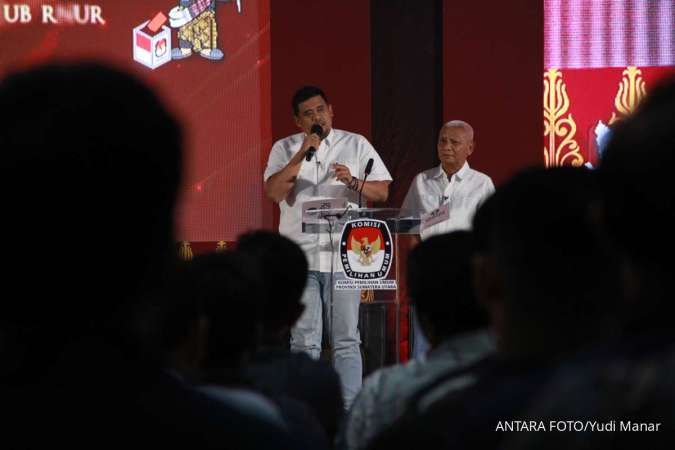 Bobby Nasution Tinjau Banjir Usai Nyoblos di TPS 15 Perumahan Tasbih Medan