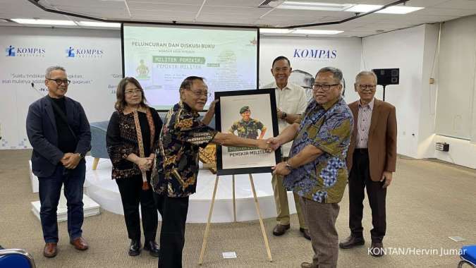 Kompas Luncurkan Buku Militer Pemikir, Pemikir Militer, Soroti Gagasan Reformasi TNI