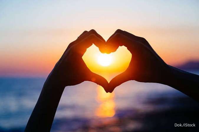 Sedang Jatuh Cinta? Ini 4 Manfaat Cinta untuk Kesehatan yang Harus Anda Tahu