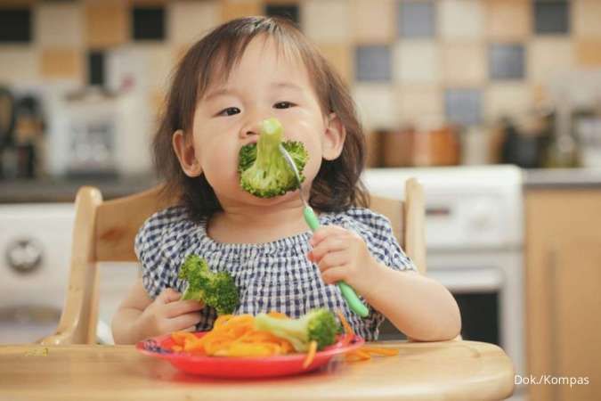 6 Cara Menerapkan Kebiasaan Makan yang Sehat pada Anak untuk Cegah Stunting 