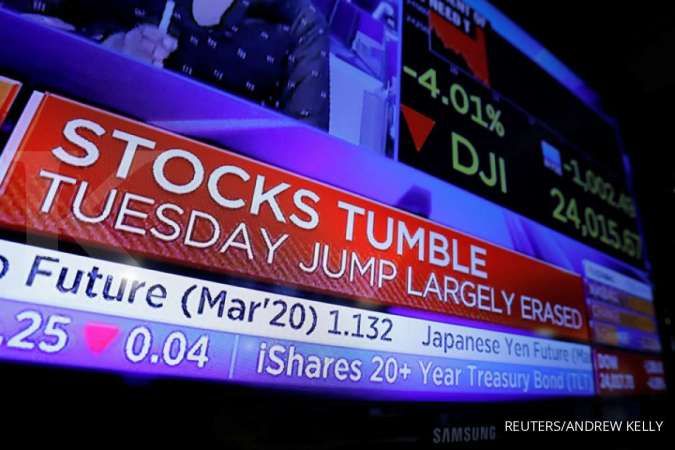 Wall Street tumbang, Dow Jones rontok hampir 10% pasca pembatasan perjalanan Trump