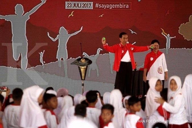 Jokowi: Anak di bawah 13 tahun jangan facebook-an