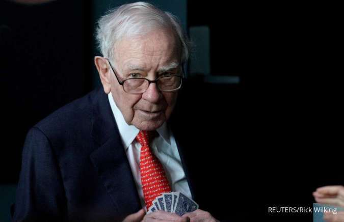 Pakar Asuransi Warren Buffett Baru Saja Jual Lebih dari Separuh Sahamnya di Berkshire