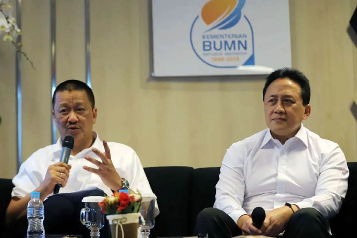 Gaji pegawai Garuda Indonesia (GIAA) dipotong dari April sampai Juni 2020