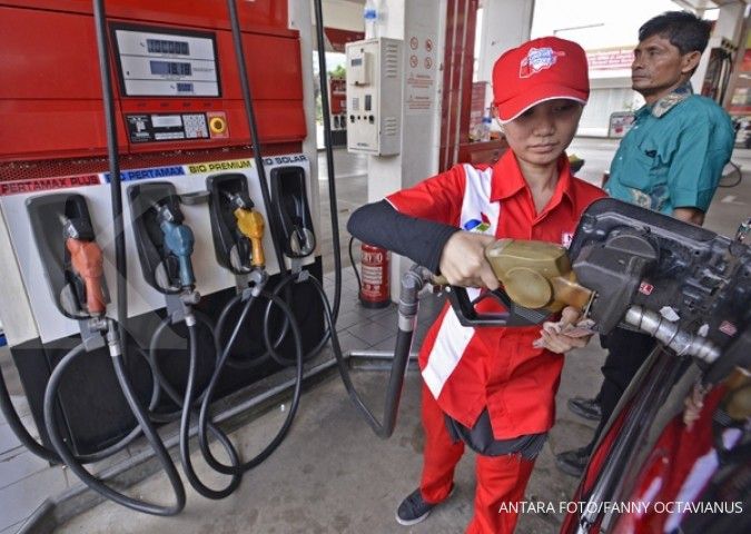 November, Jokowi naikan harga BBM subsidi 50%