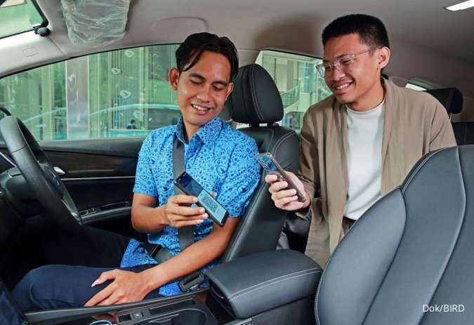 Gandeng Kosti, Taksi Blue Bird Resmi Mengaspal di Solo