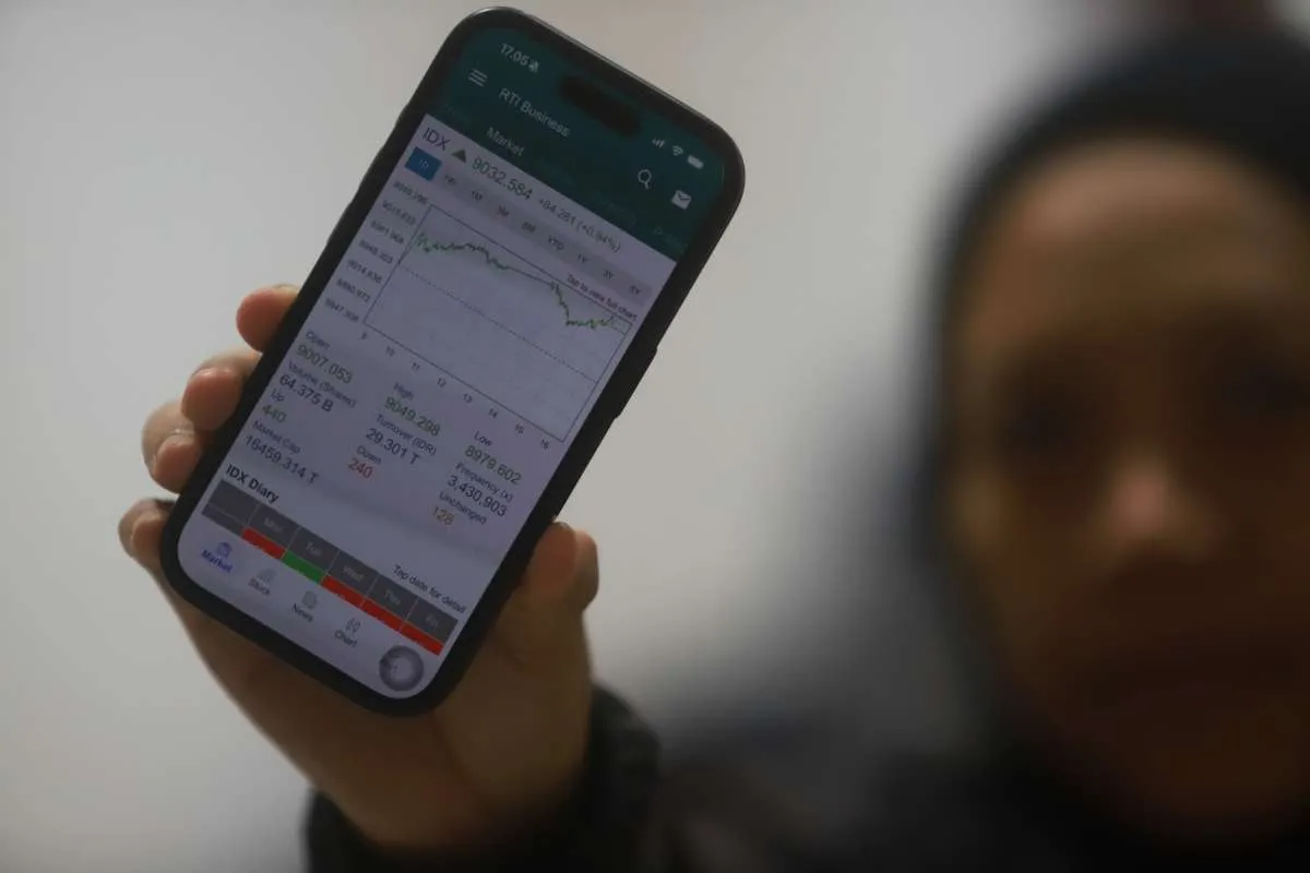 IHSG Ditutup di Rekor Tertinggi Baru di 9.075 Kamis (15/1), Cek Sektor Penggeraknya