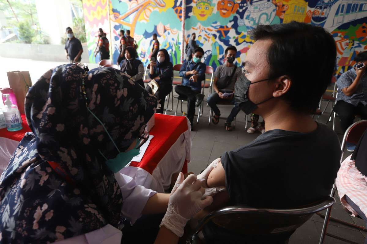 Vaksin Keempat Akhir Tahun