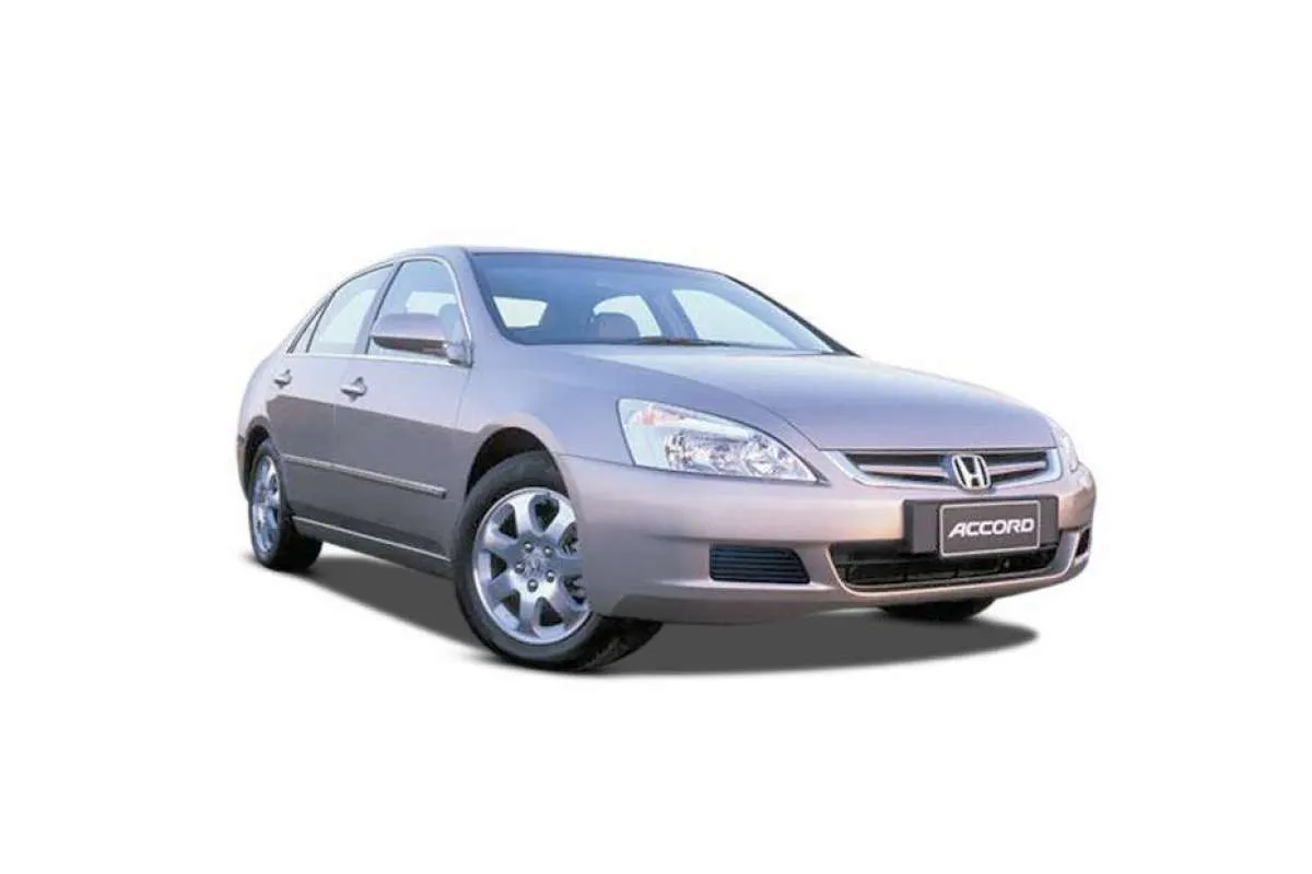 Harga mobil bekas Honda Accord generasi ke-7 ini cuma Rp 70 jutaan per November 2021