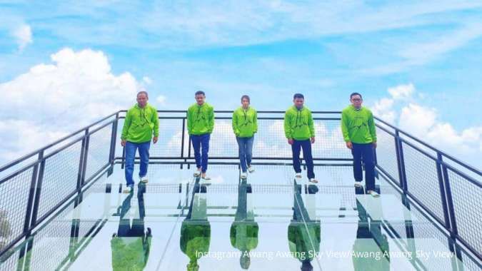 Awang Awang Sky View, tempat wisata di Gunung Telomoyo yang punya gardu pandang