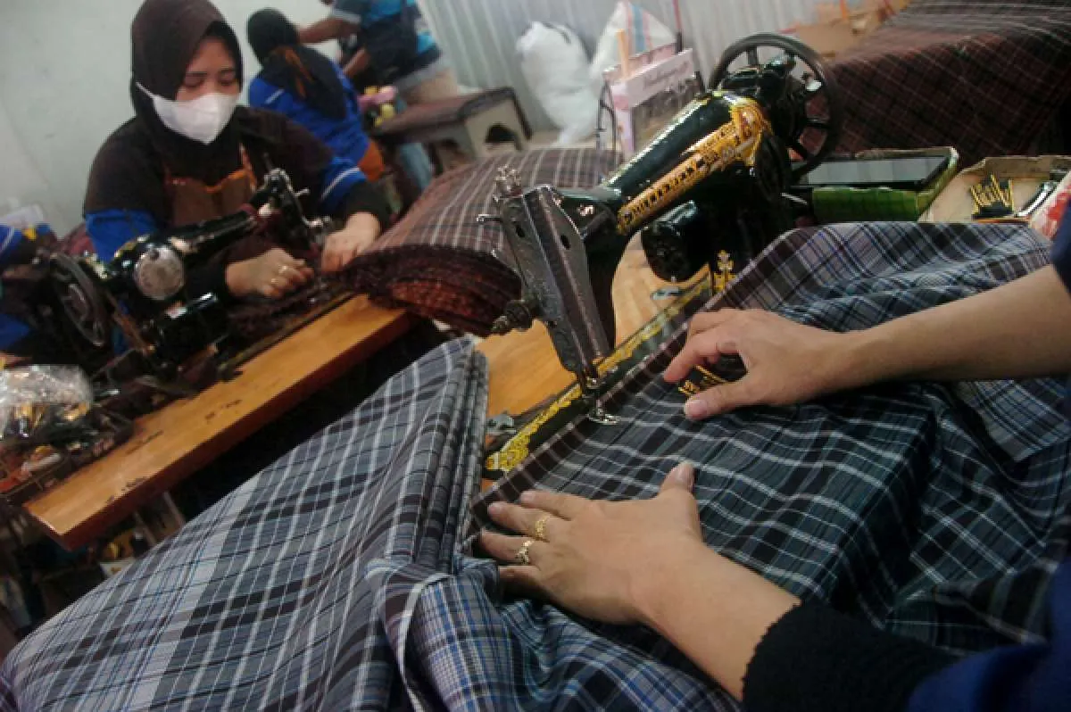 Ekonom Celios Perkirakan Dunia Usaha Akan Alami Tantangan Pasca Lebaran