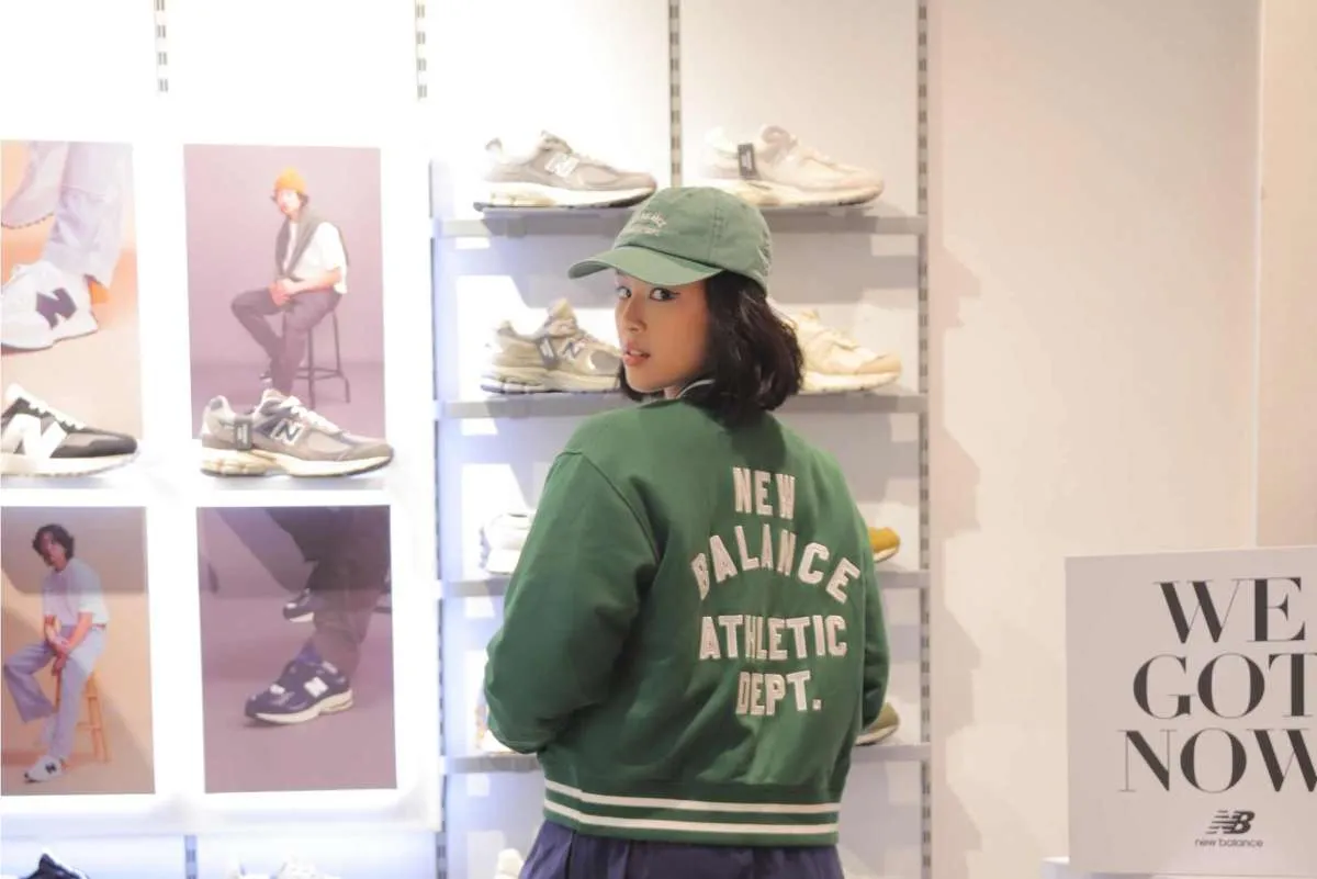 Padu Padankan Outfit Lebaran dengan Sepatu New Balance Yuk, Begini Tipsnya