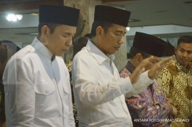 Presiden Jokowi malam takbiran di Padang