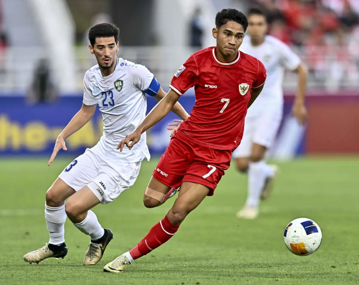 Tertinggal 2-0 dari Uzbekistan, Indonesia Kehilangan Kapten Rizki Ridho Kartu Merah 