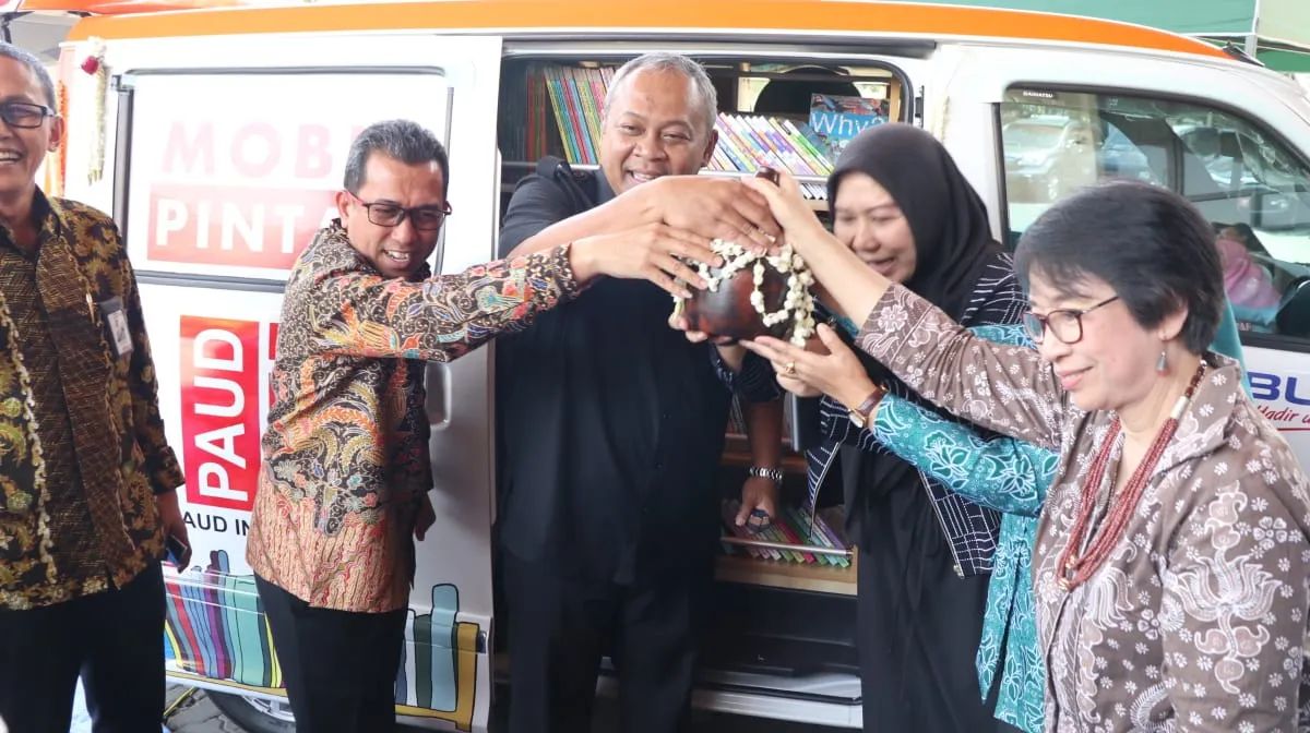Wujudkan SDM unggul, Askrindo operasikan mobil pintar & beri pelatihan ke 350 guru