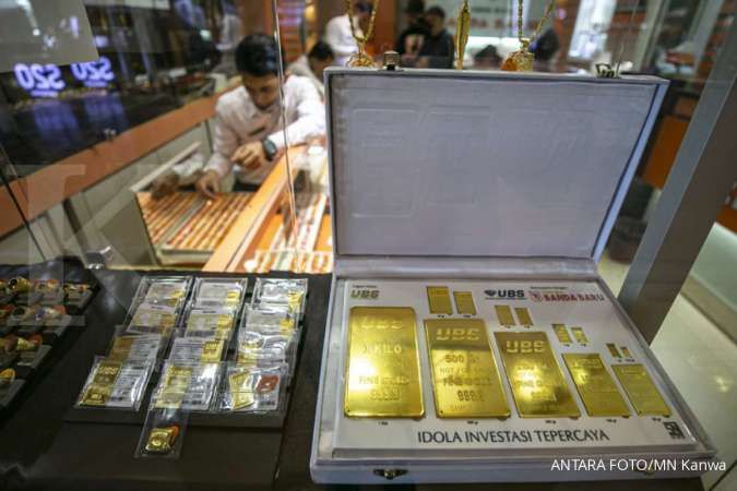 Harga emas tumbang ke bawah US$ 1.800, terendah dalam 5 bulan